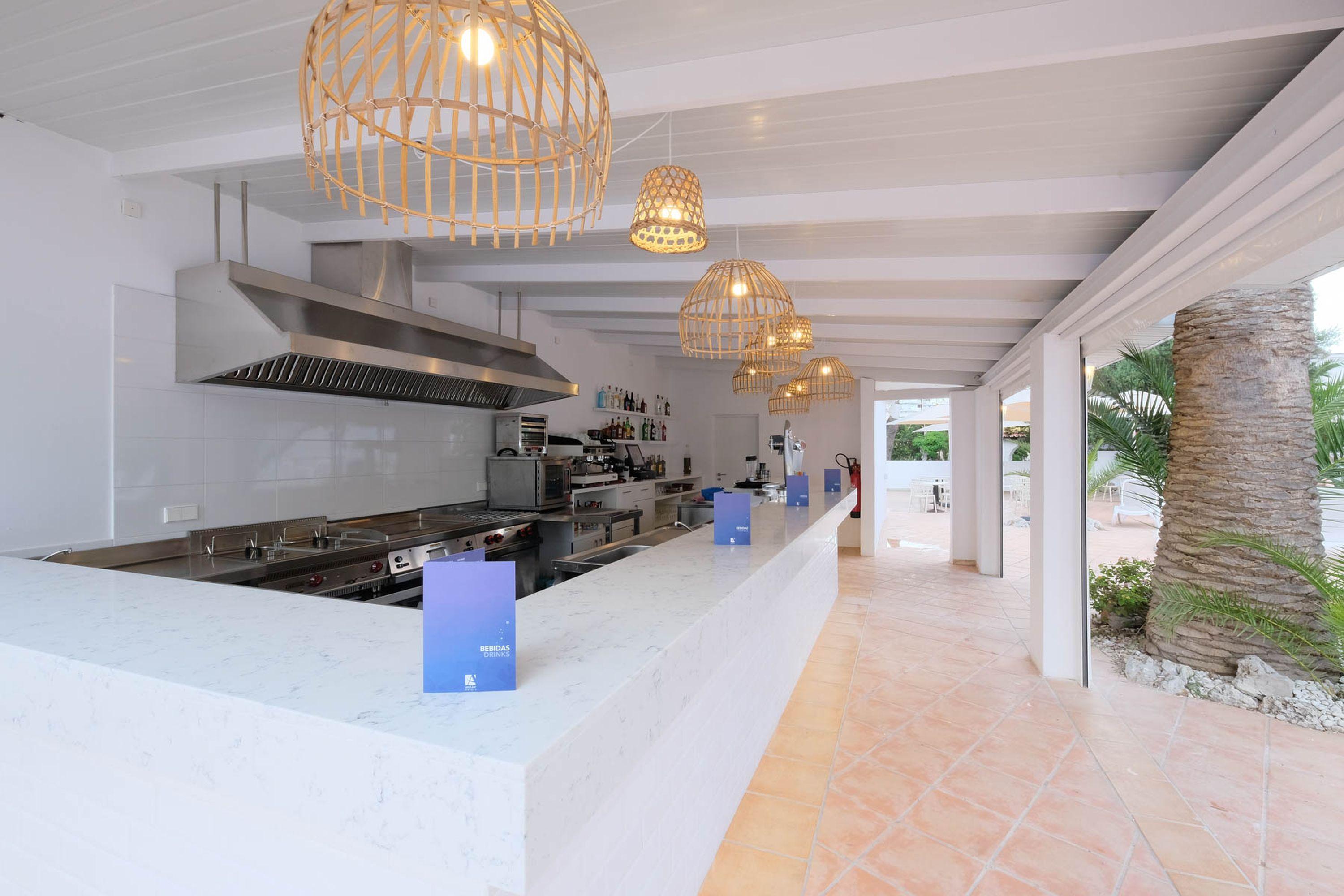 Azuline Garden Hotel 3*
