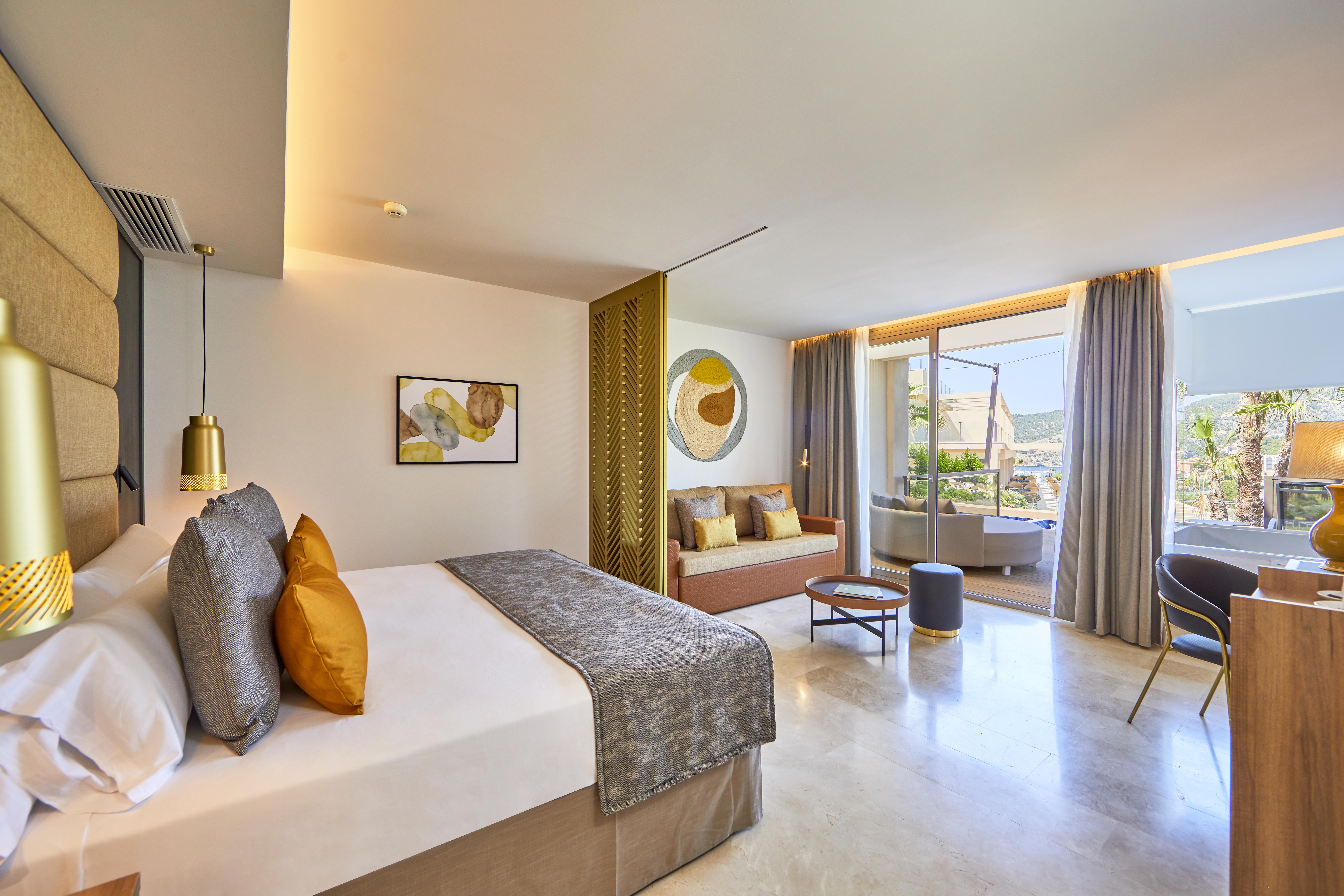 Zafiro Palace Andratx Apartahotel 5*