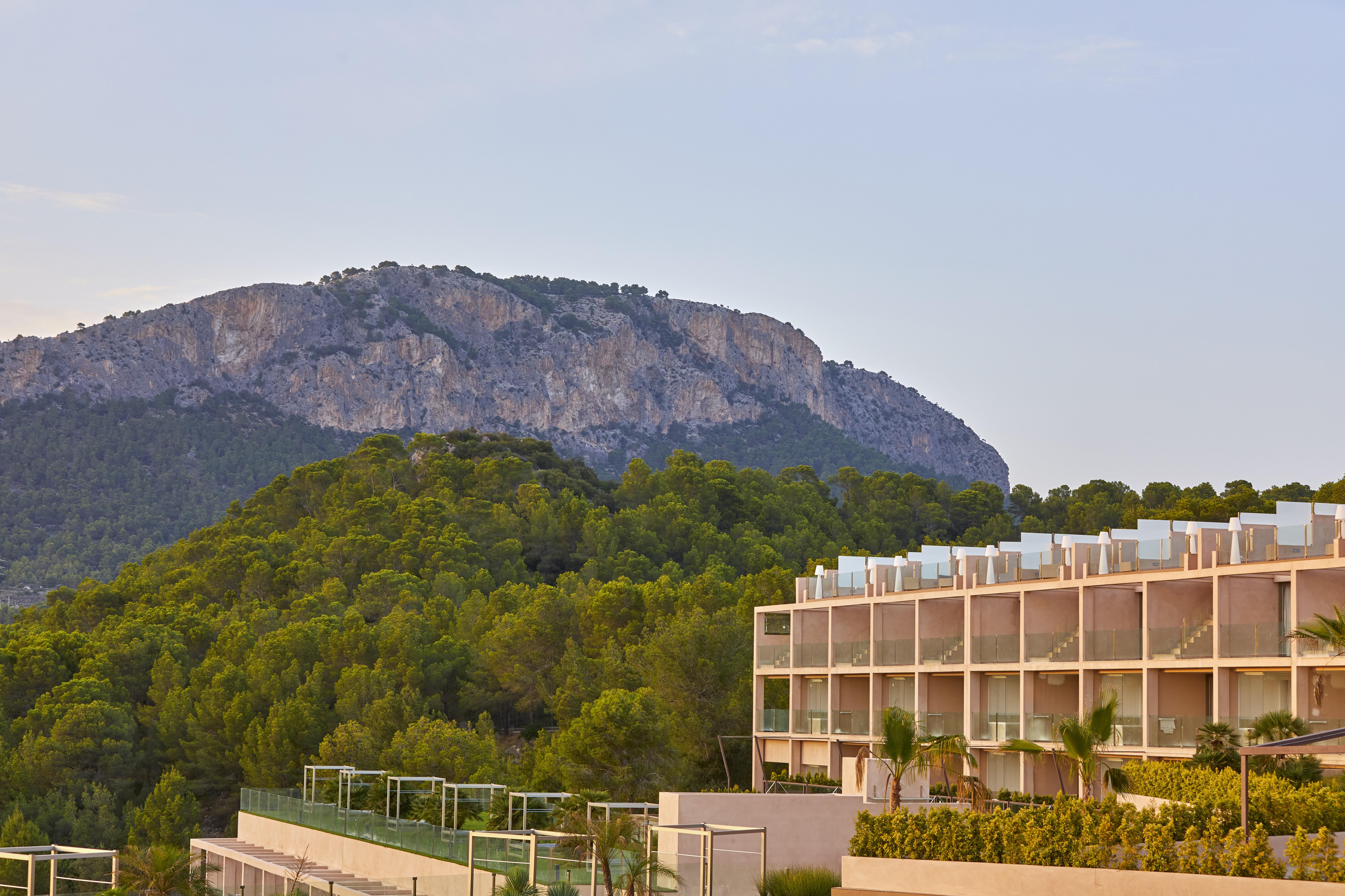 Zafiro Palace Andratx Apartahotel 5*