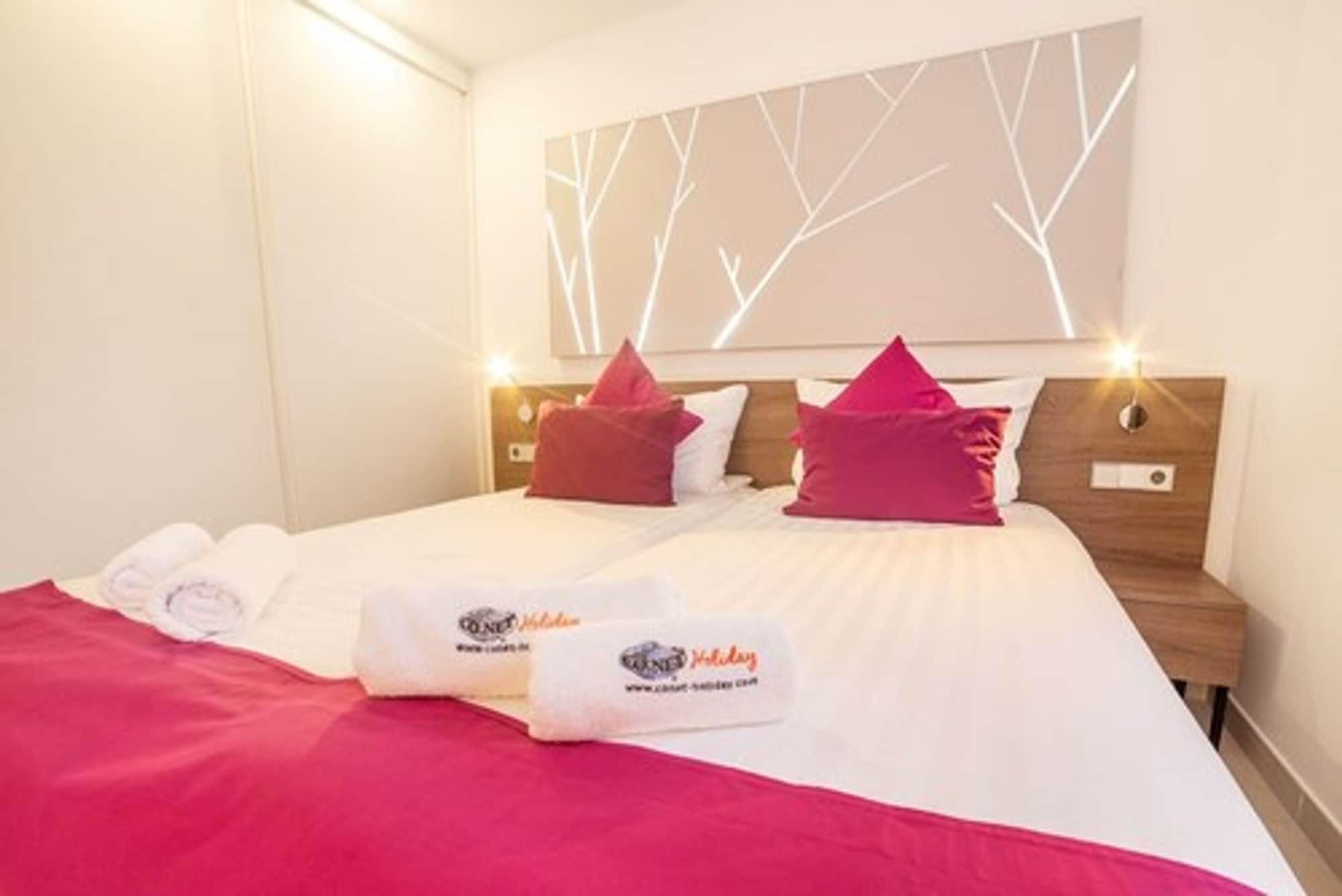 Paradise Residencial Apartahotel 4*