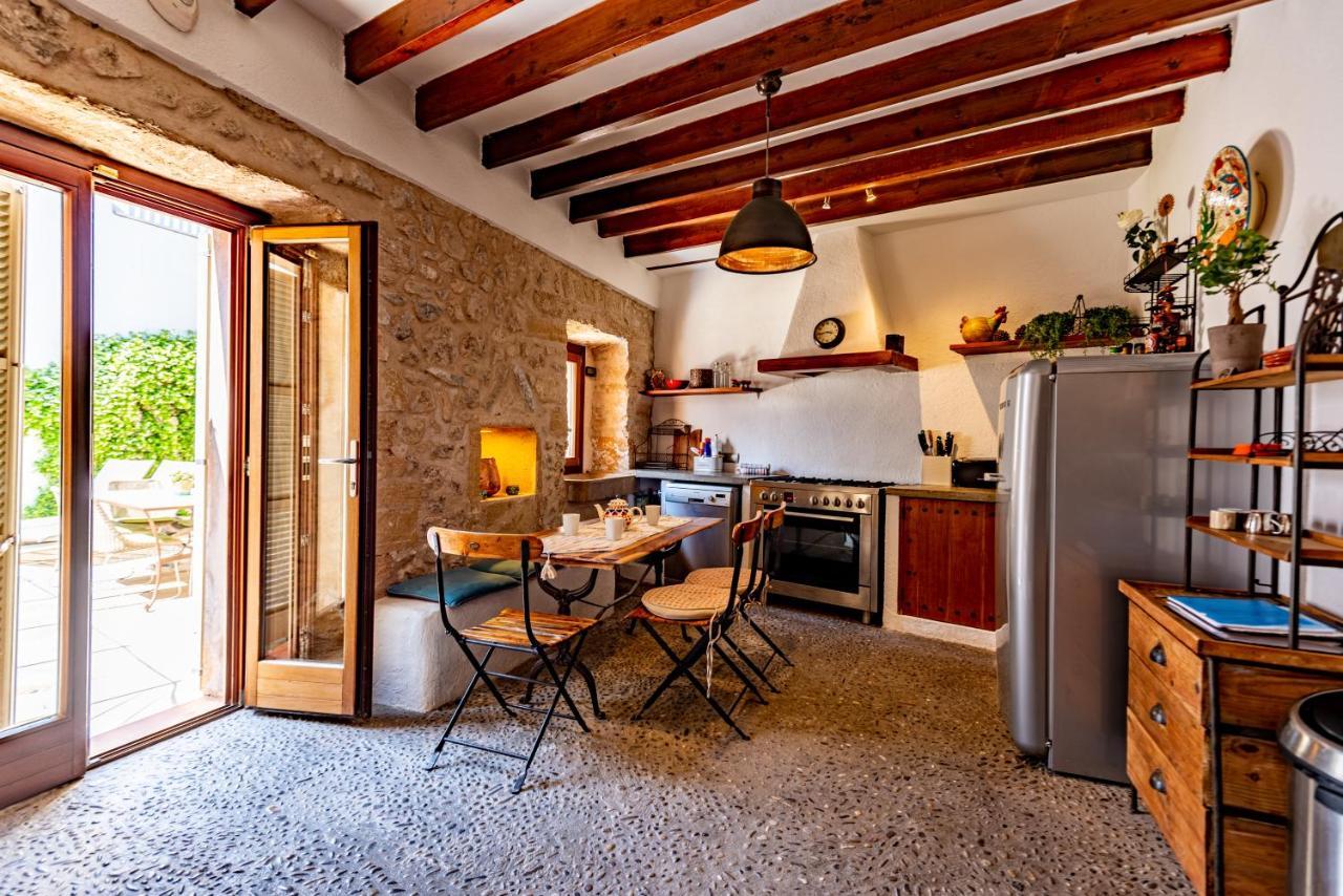 Albuqassim A Modern Townhouse In Pollensa, With Heated Pool Villa
