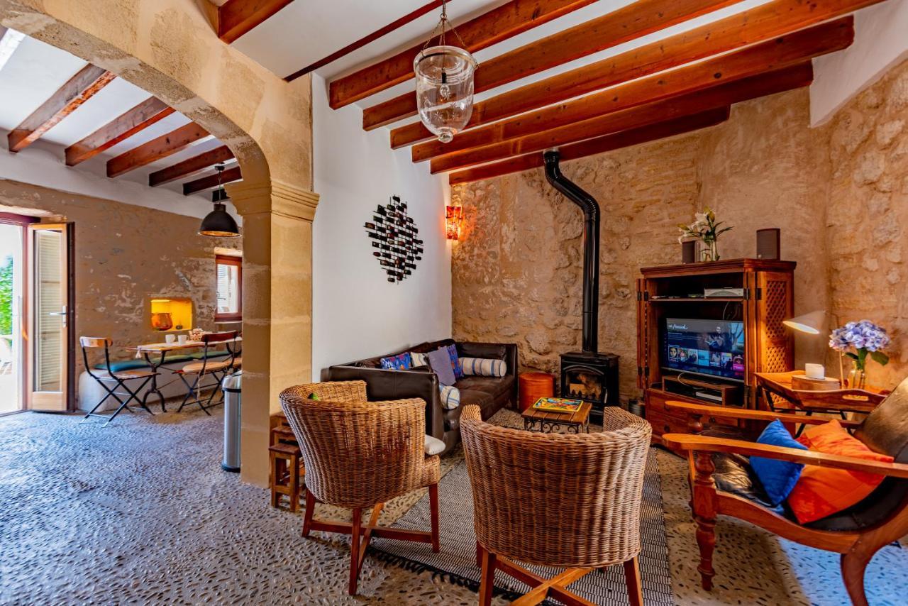 Albuqassim A Modern Townhouse In Pollensa, With Heated Pool Villa