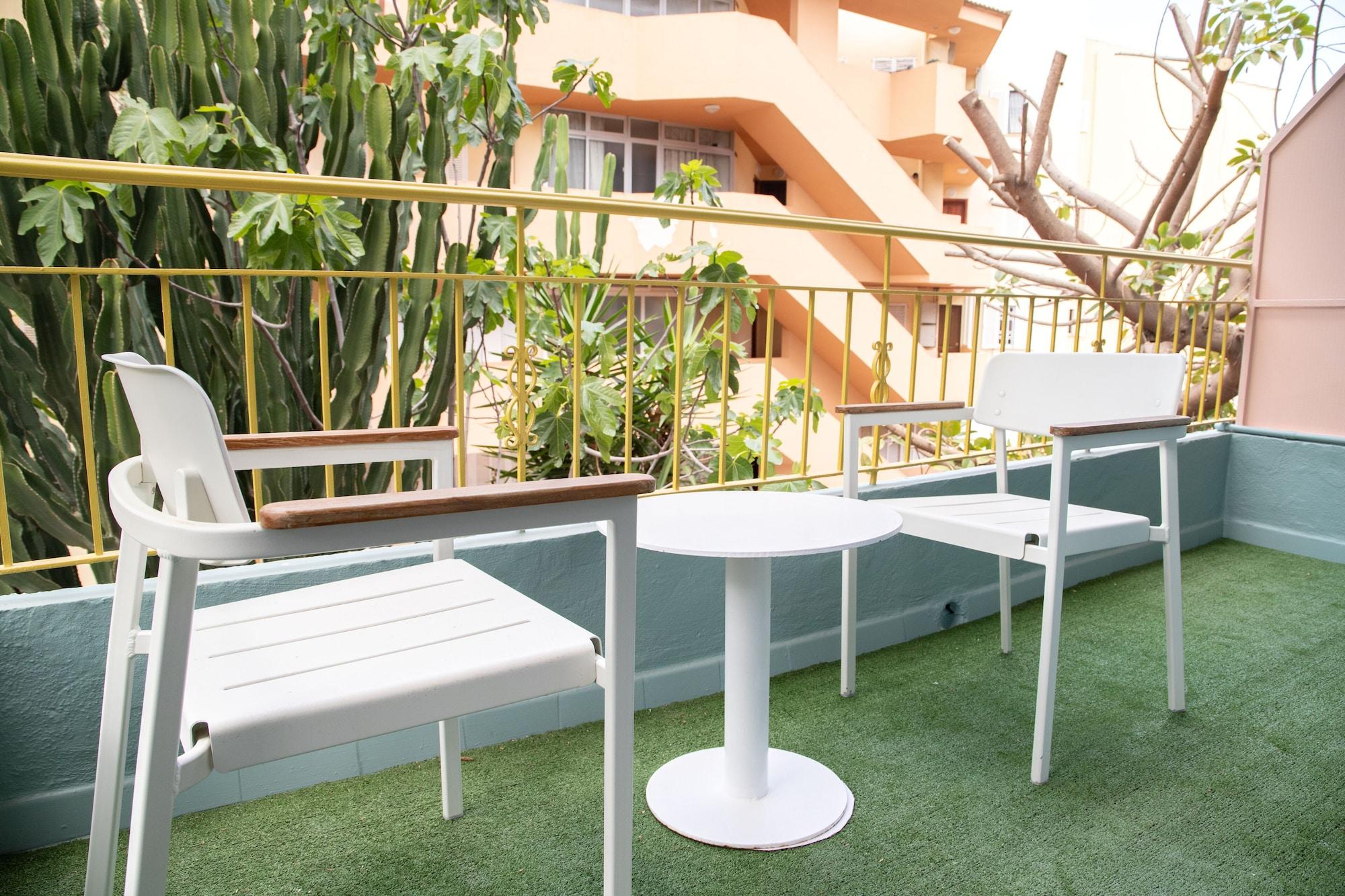 Hotel 4u Miranda - Adults Only