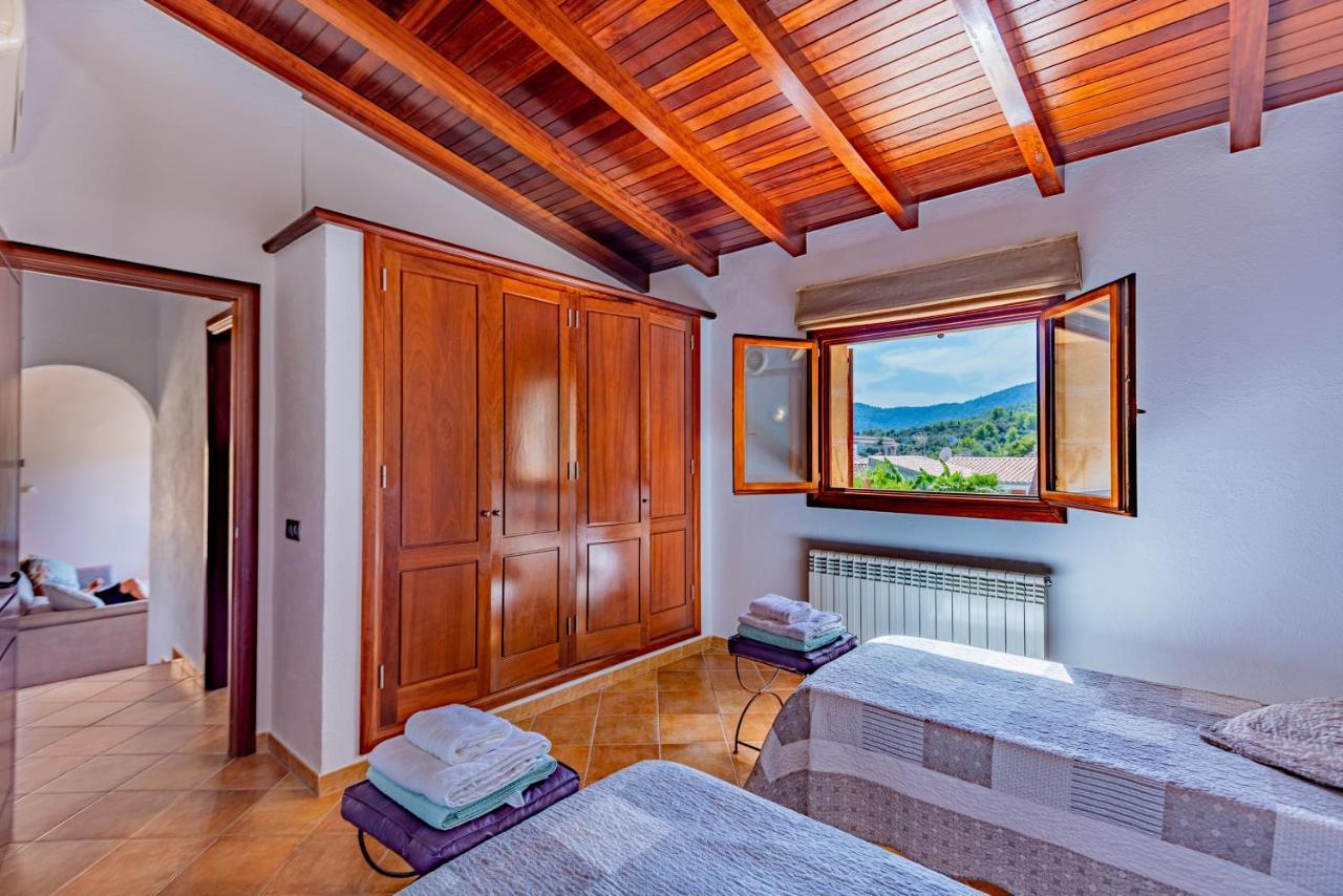 In Center Of With Pool And Jacuzzi Pollensa
