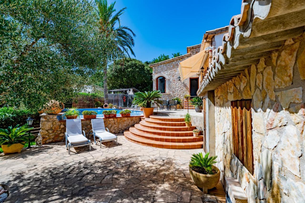 Villa In Center Of With Pool And Jacuzzi