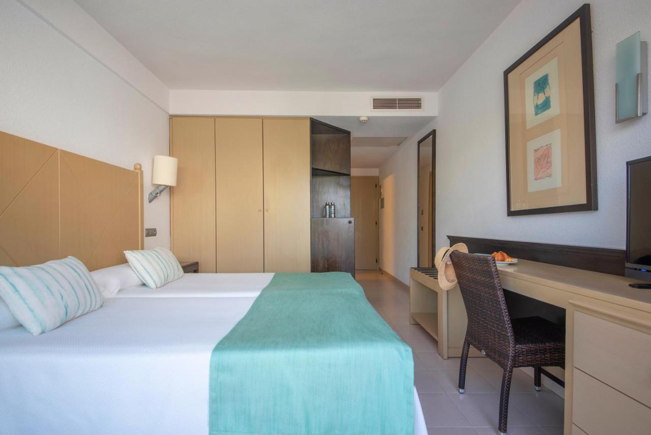Blau Punta Reina Family Hotel Cala Mandia (Mallorca)