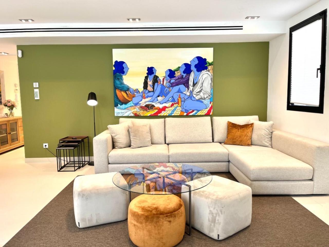 Luxury Con Piscina,primera Línea De Playa Apartamento