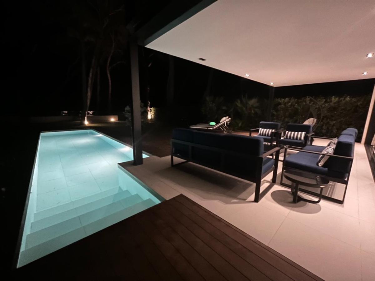 Luxury Con Piscina,primera Línea De Playa