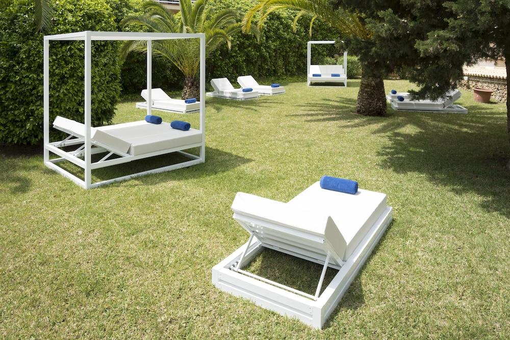 Ona Palmira Paguera Hotel