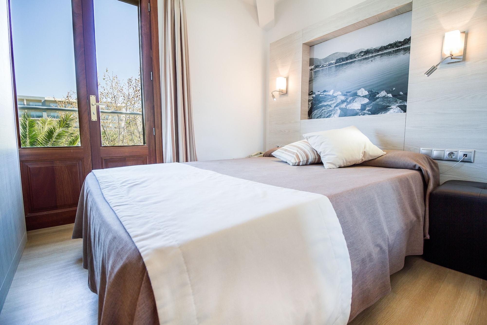 Hotel Eix Alcudia Adults Only 4*