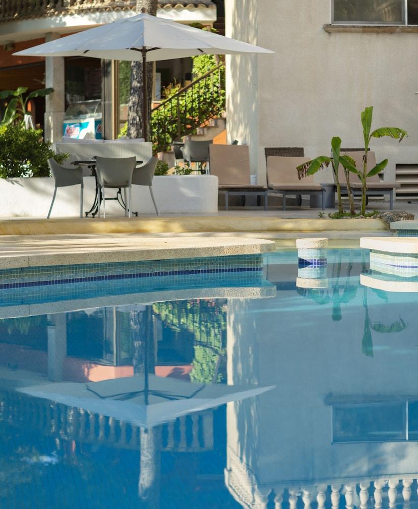 Es Baulo Petit Aparthotel Can Picafort (Mallorca)