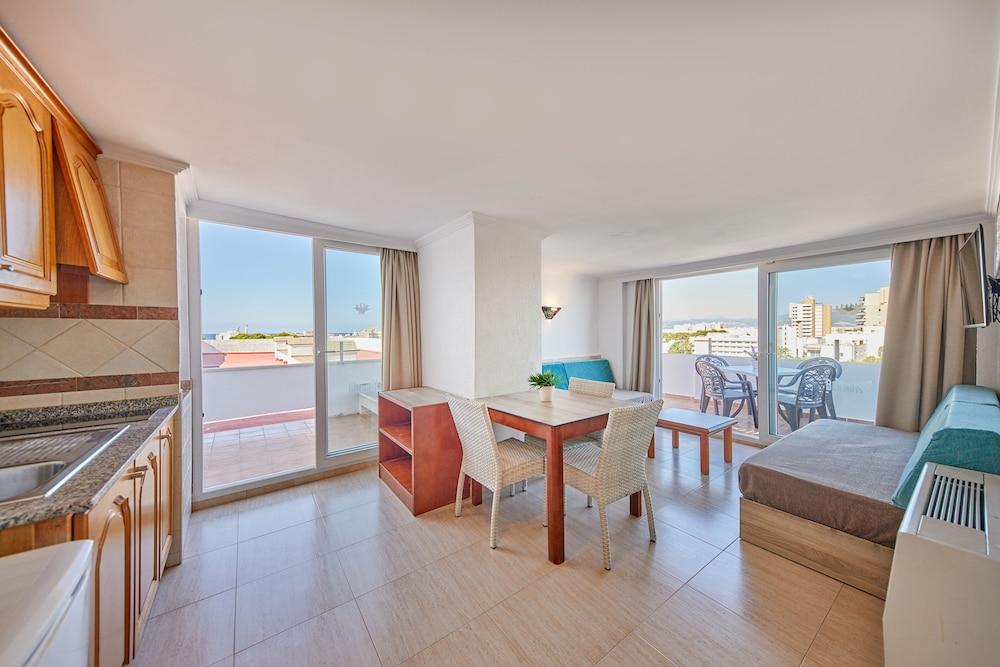 Ben-hur Apartahotel
