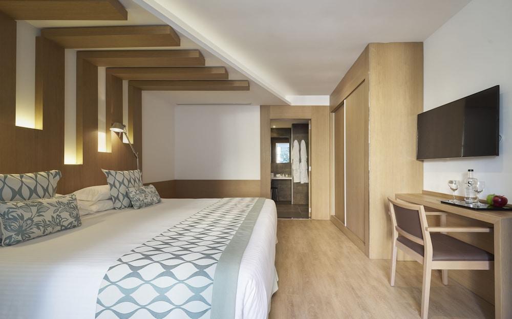Hotel Pure Salt Garonda - Adults Only