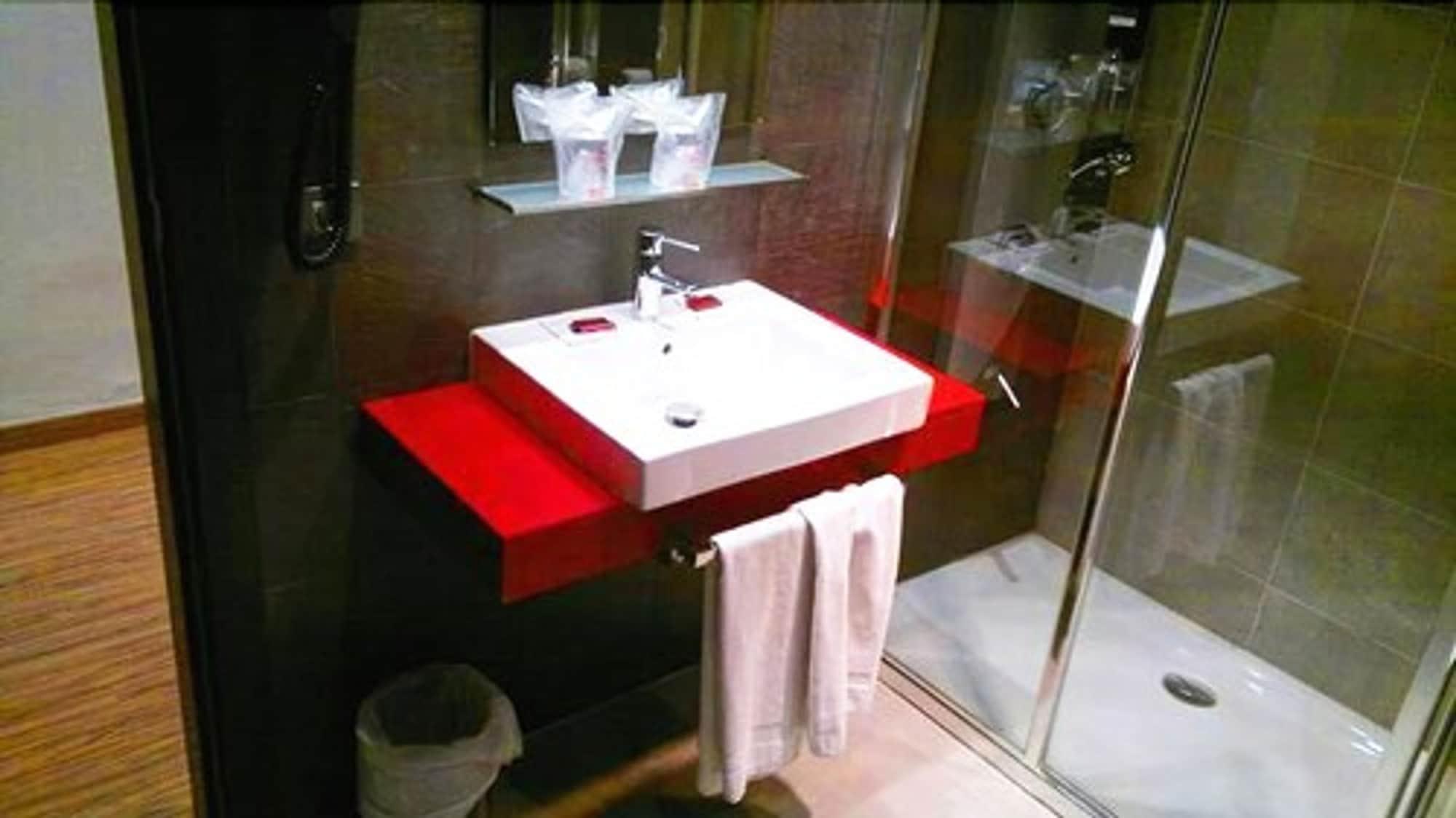 Nautic & Hotel