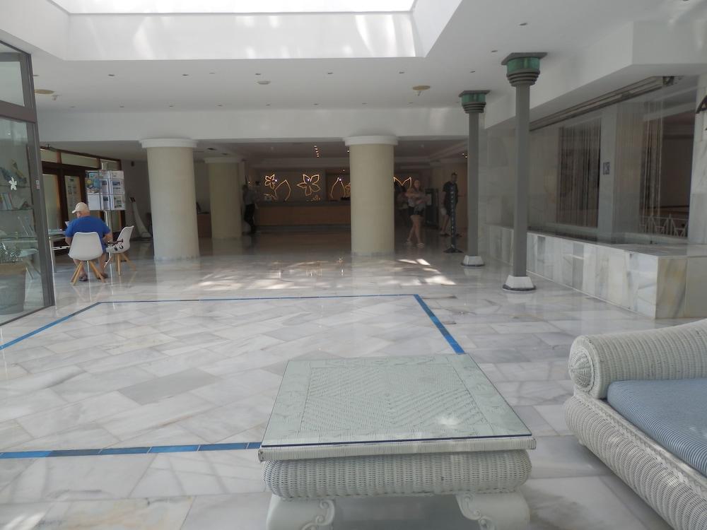 Hotel Oleander 3*