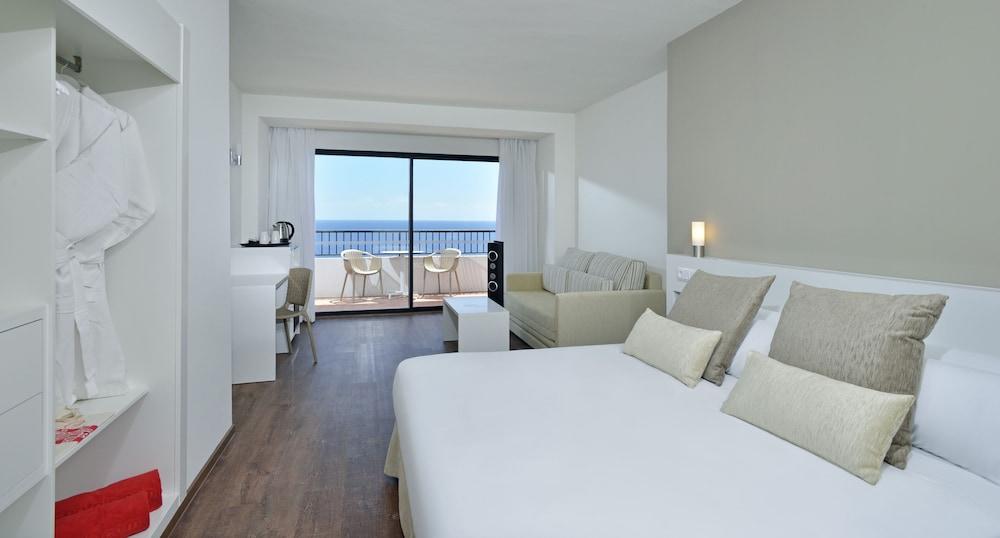 Alua Hotel