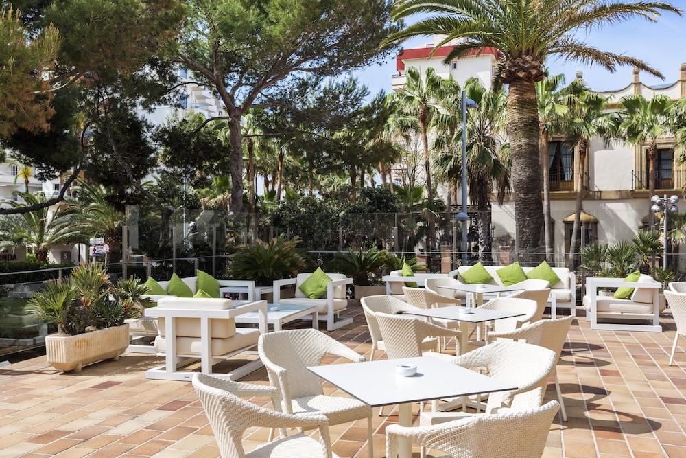 Aparthotel Leman Y 4*