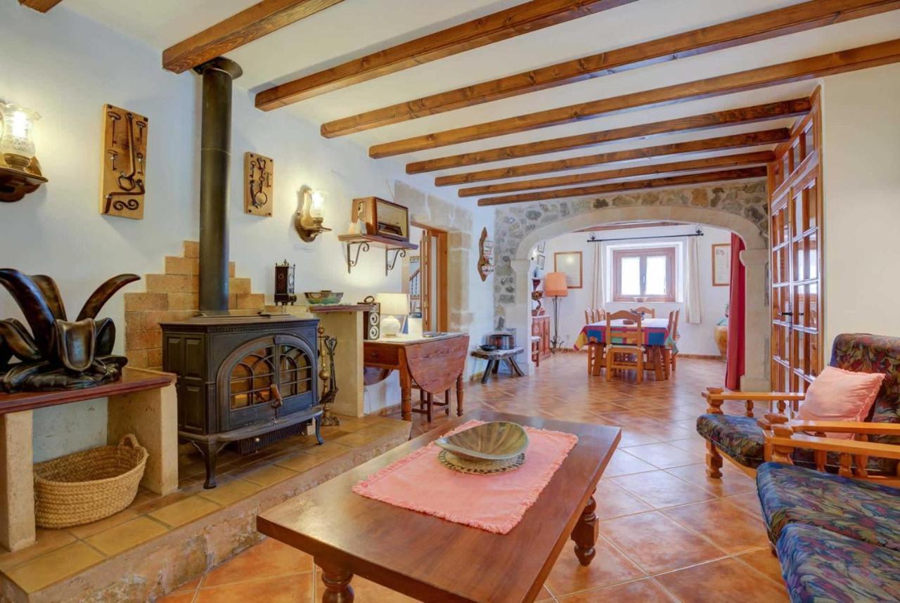 Villa Ca'n Reus *