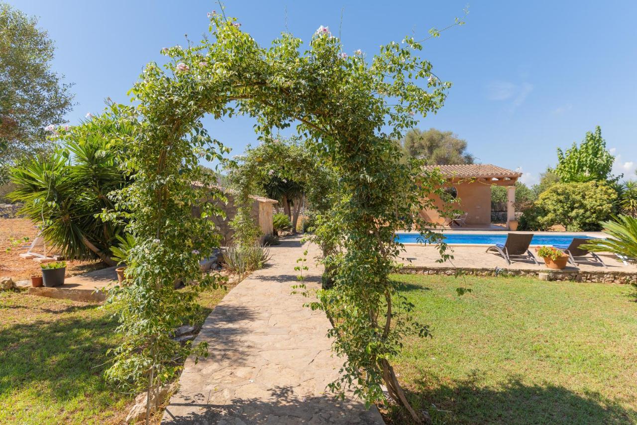 Llinas Villa *