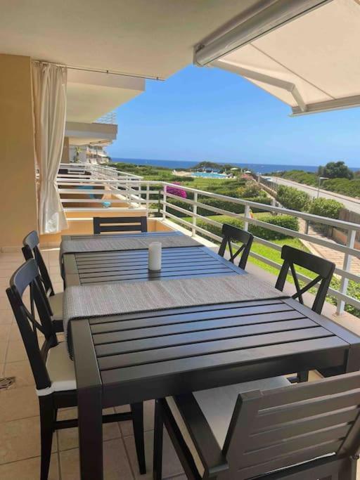 Beautiful With Sea View And Great Pool Apartamento