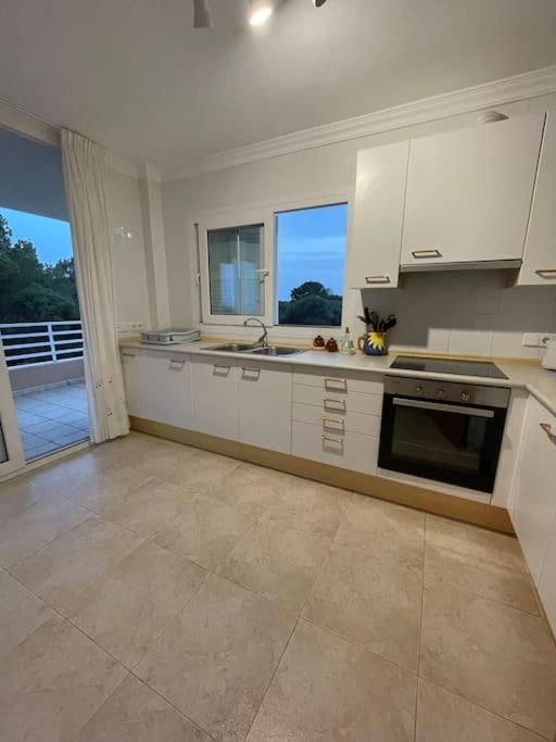 Apartamento Beautiful With Sea View And Great Pool