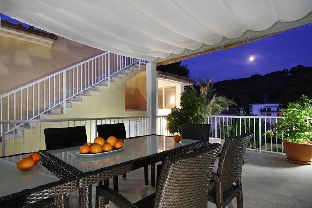 Modern 300m From Crystal Clear Coves By Renthousing Cala de Sant Vicenc