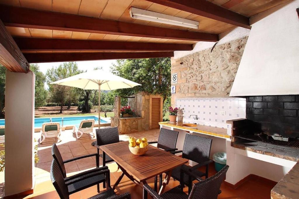 Lovely Mallorquin In By Renthousing Villa *