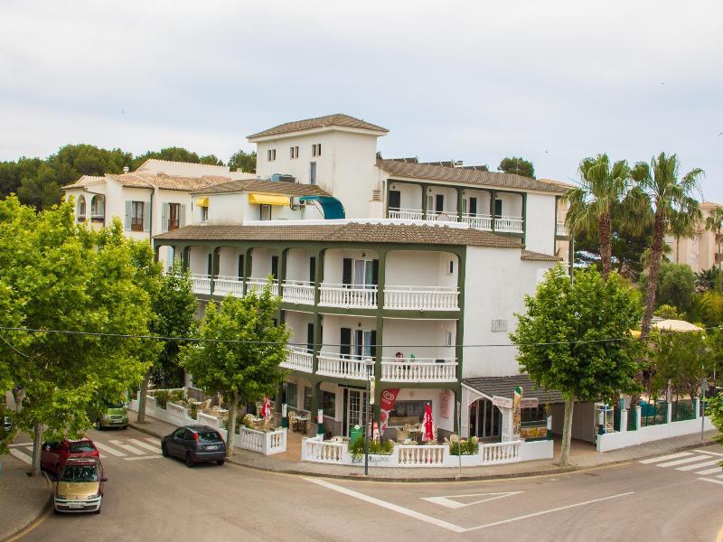 Universal Laguna Garden 3* Canyamel (Mallorca)