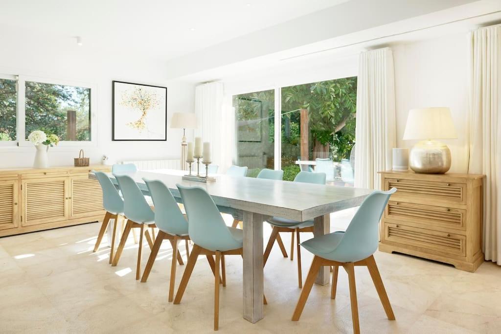 Esquina Luxury 5 Bed 5 Bath Villa