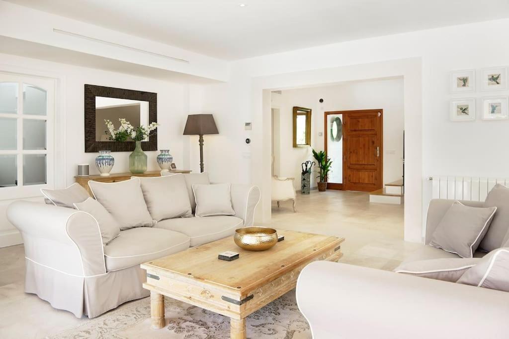 Villa Esquina Luxury 5 Bed 5 Bath *