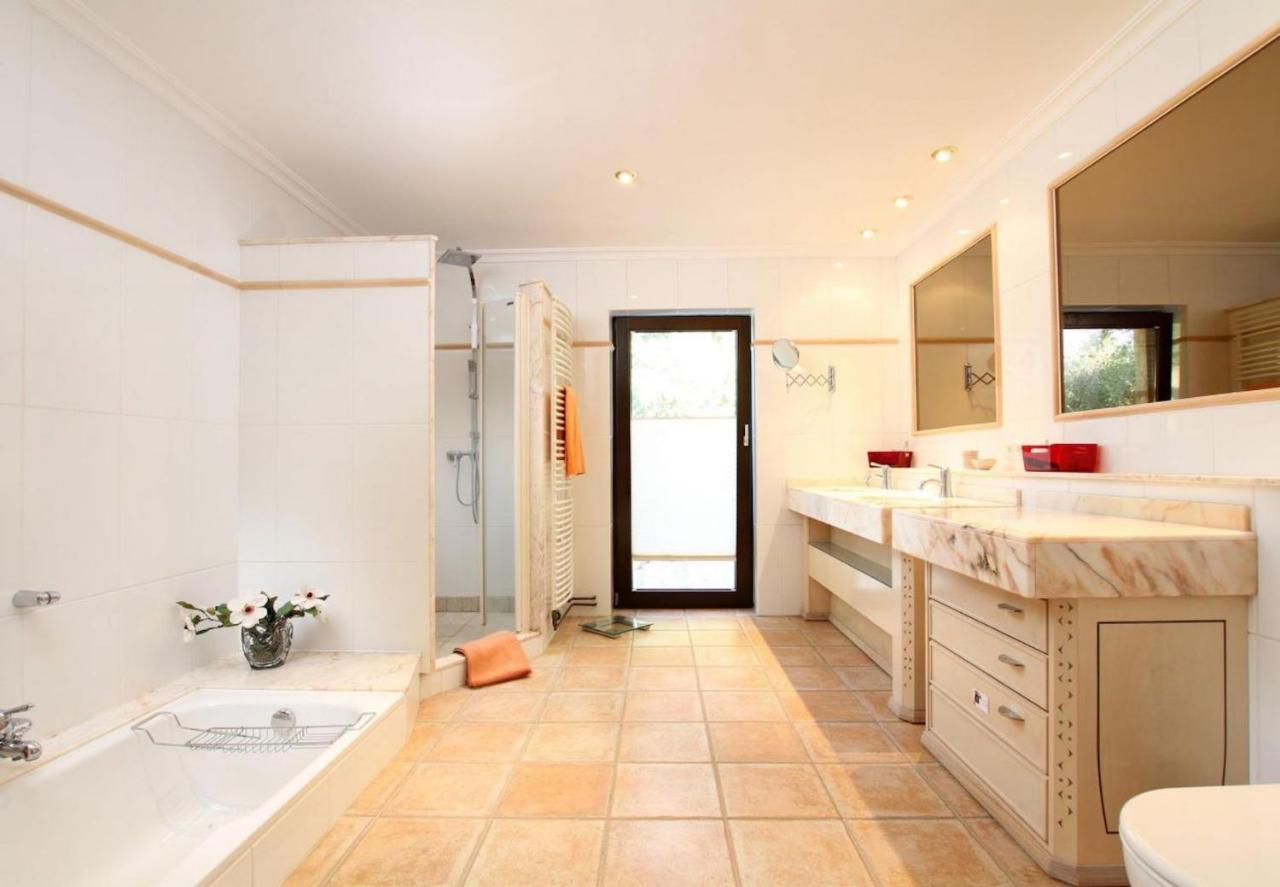 Villa Magnificent Modern With Sauna By Renthousing Pollensa
