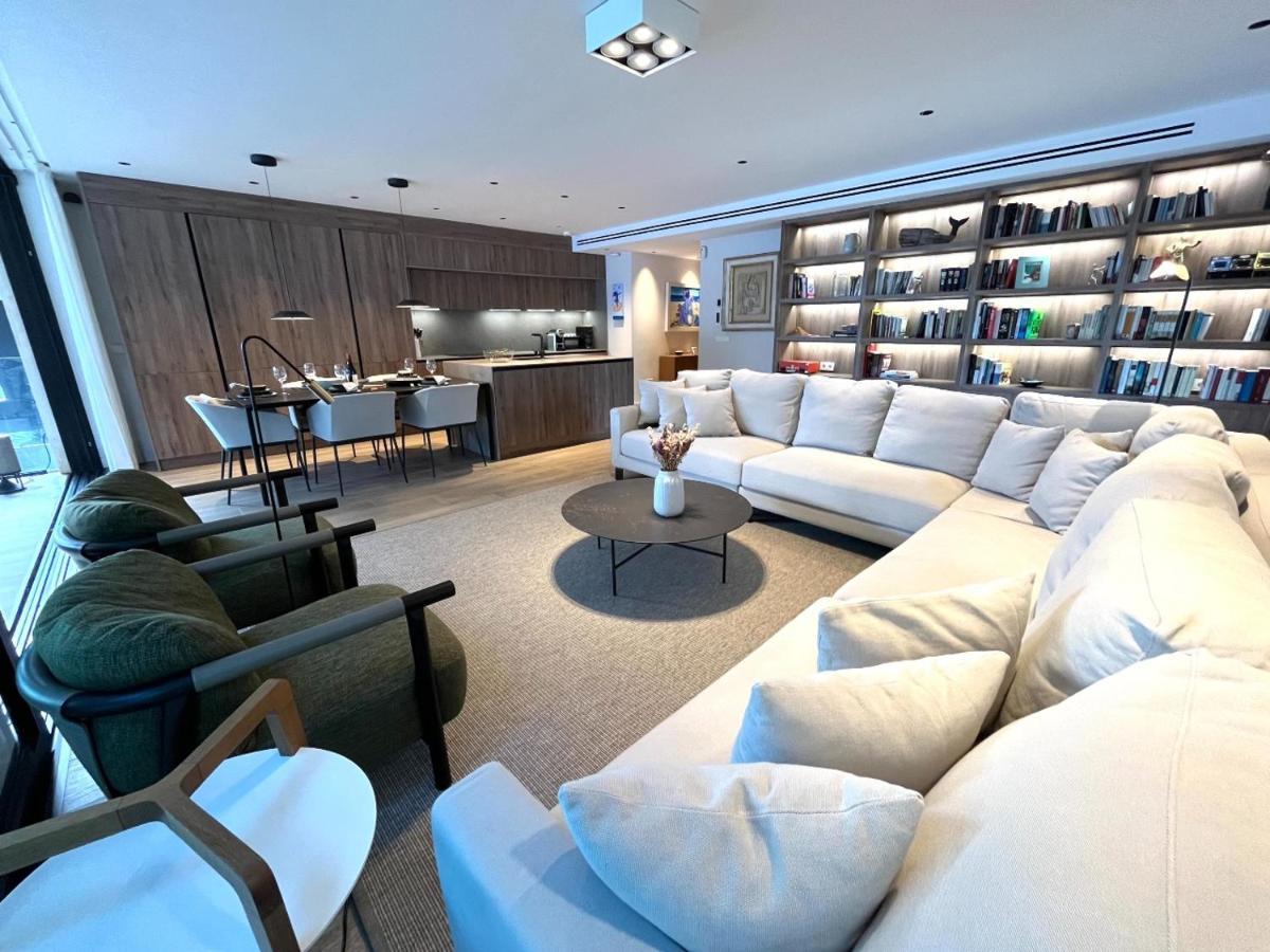 Luxury Con Piscina,primera Línea De Playa Apartamento