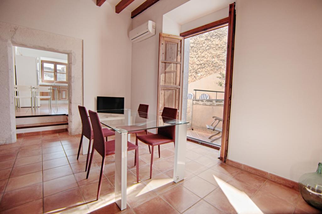 Tramuntana Suites Bed and breakfast 3*