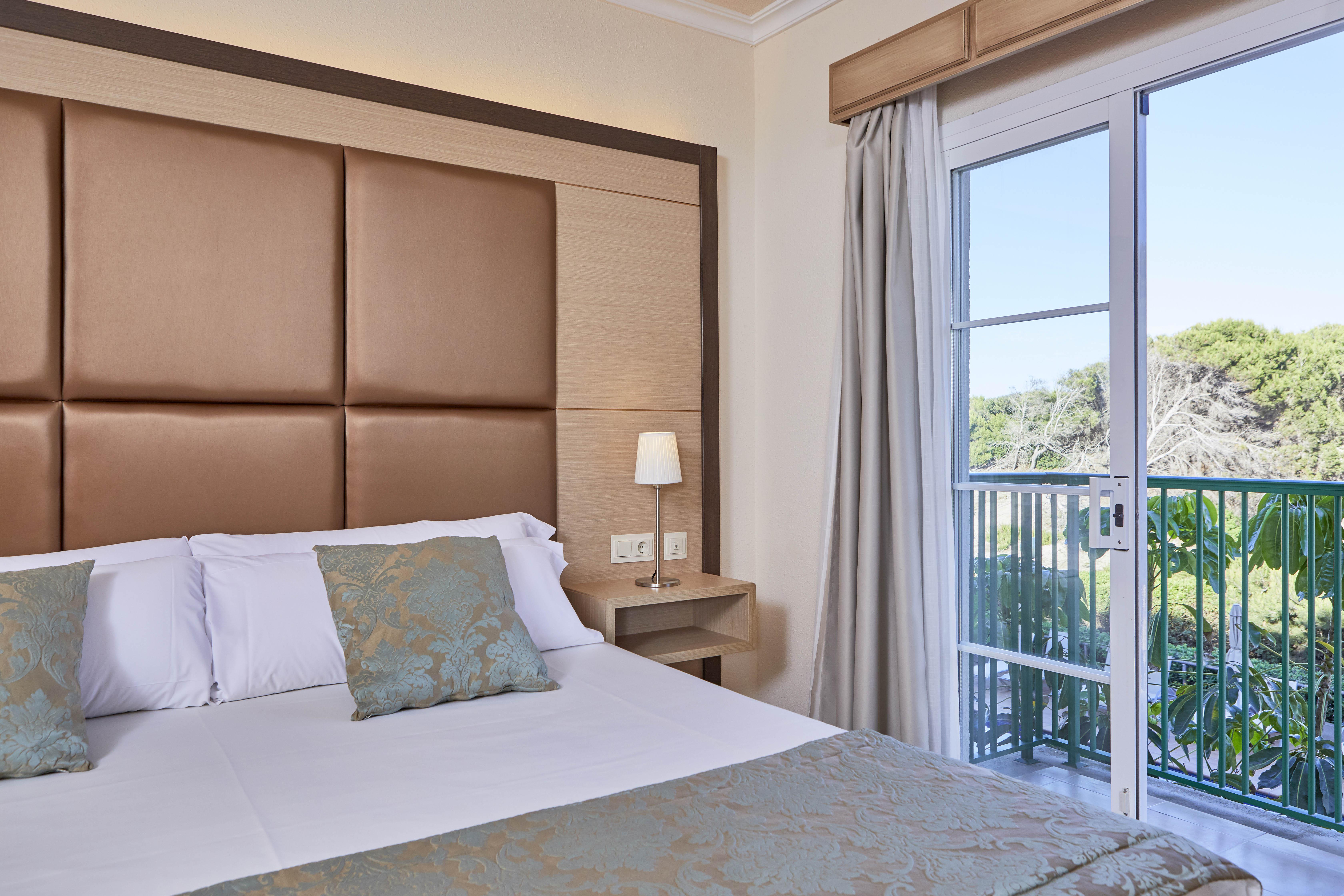 Aparthotel Zafiro