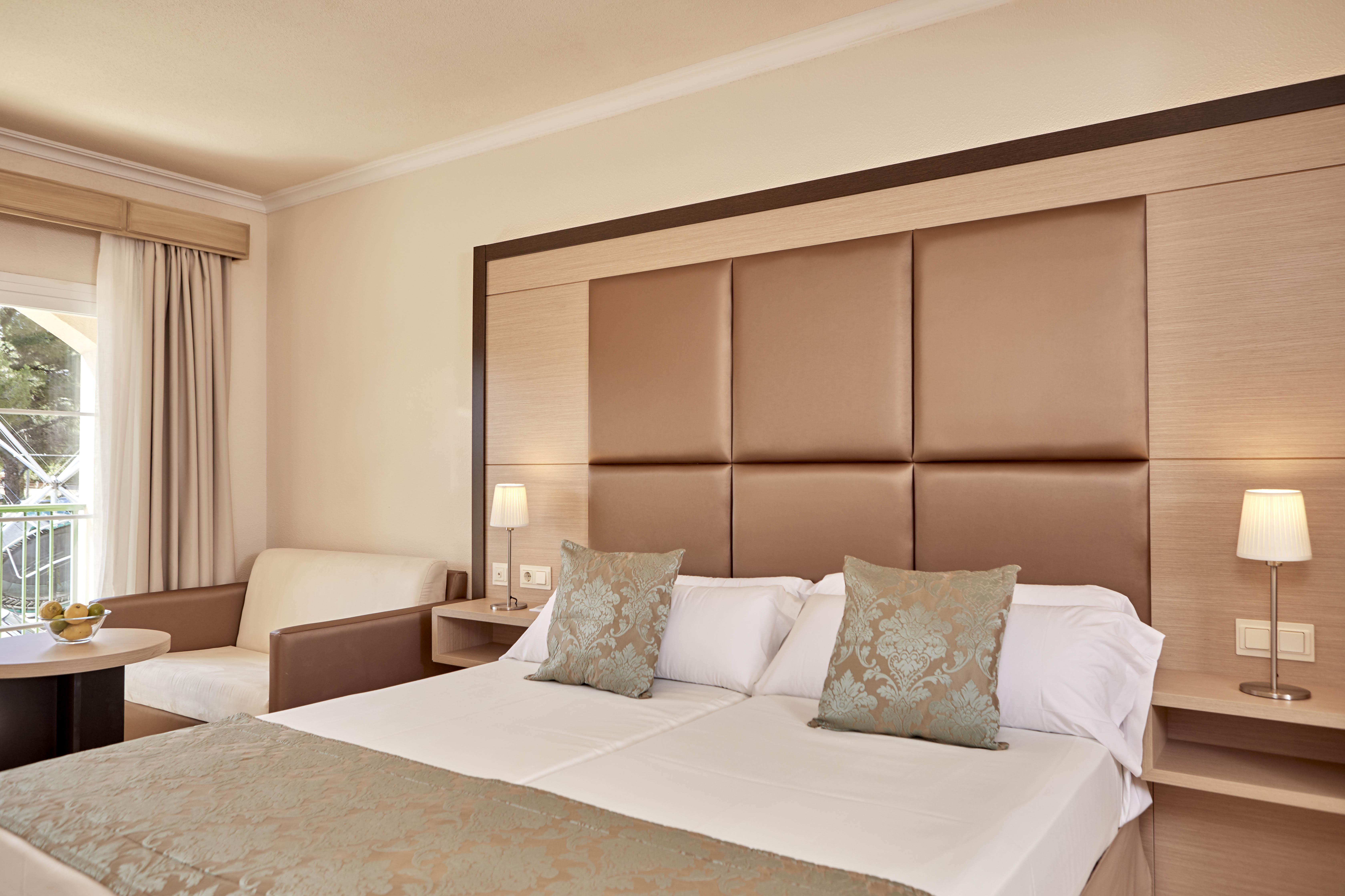Zafiro Aparthotel