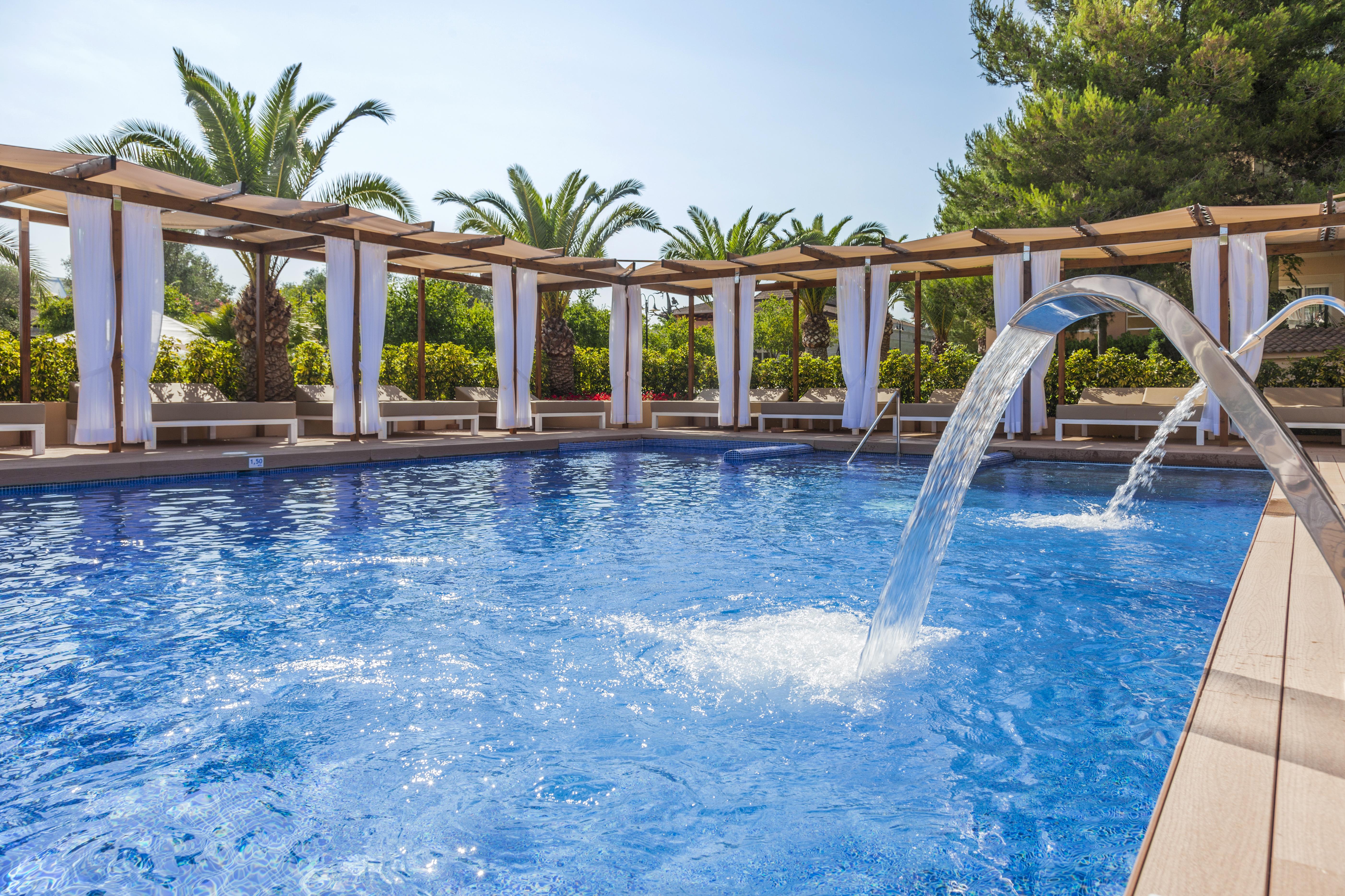 Apartahotel Zafiro Picafort 4*