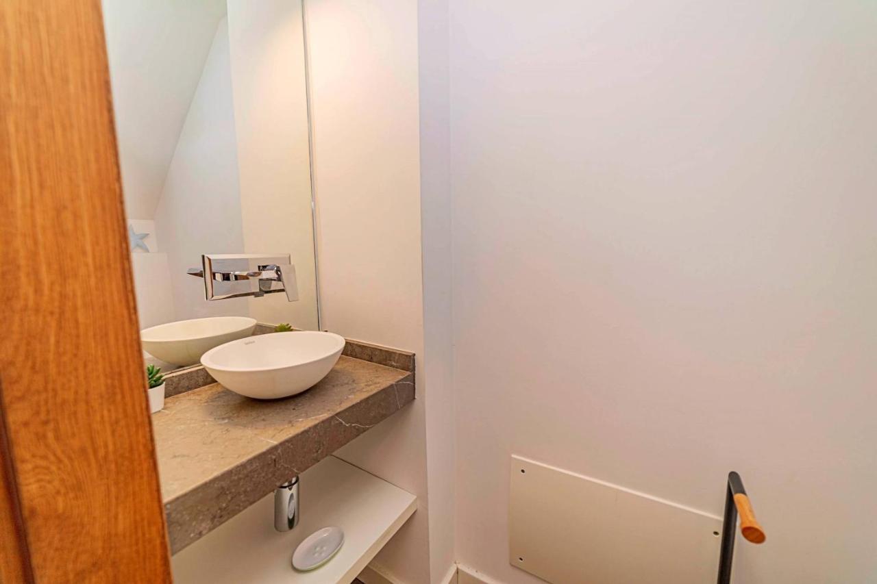 Elegant Town House In 2 Bedrooms Roser Vell Located In Heart Of Old Town
