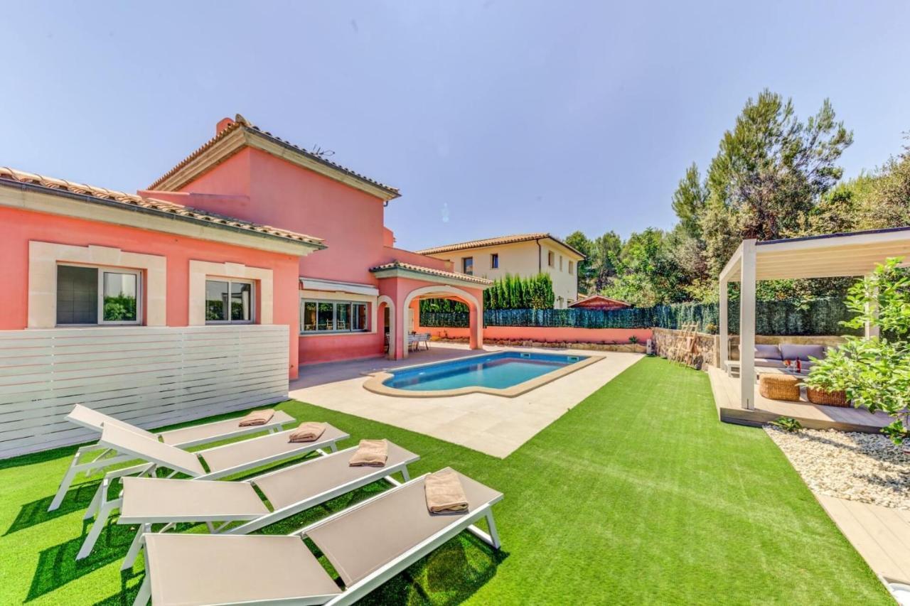 Deluxe Mallorca I Upmarket Location I Maria Bonaire I 4 Bedrooms I Close To The I Villa