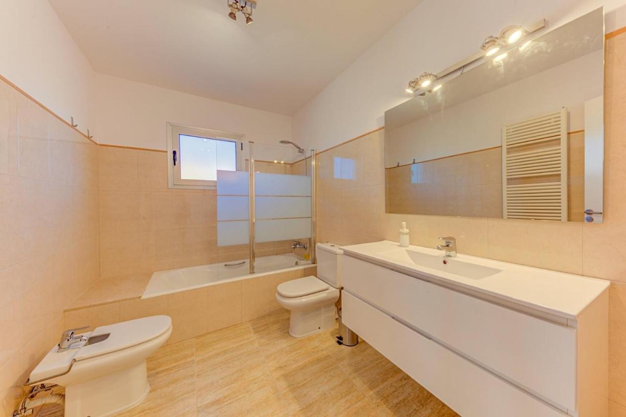 Deluxe Mallorca I Upmarket Location I Maria Bonaire I 4 Bedrooms I Close To The I * Alcúdia