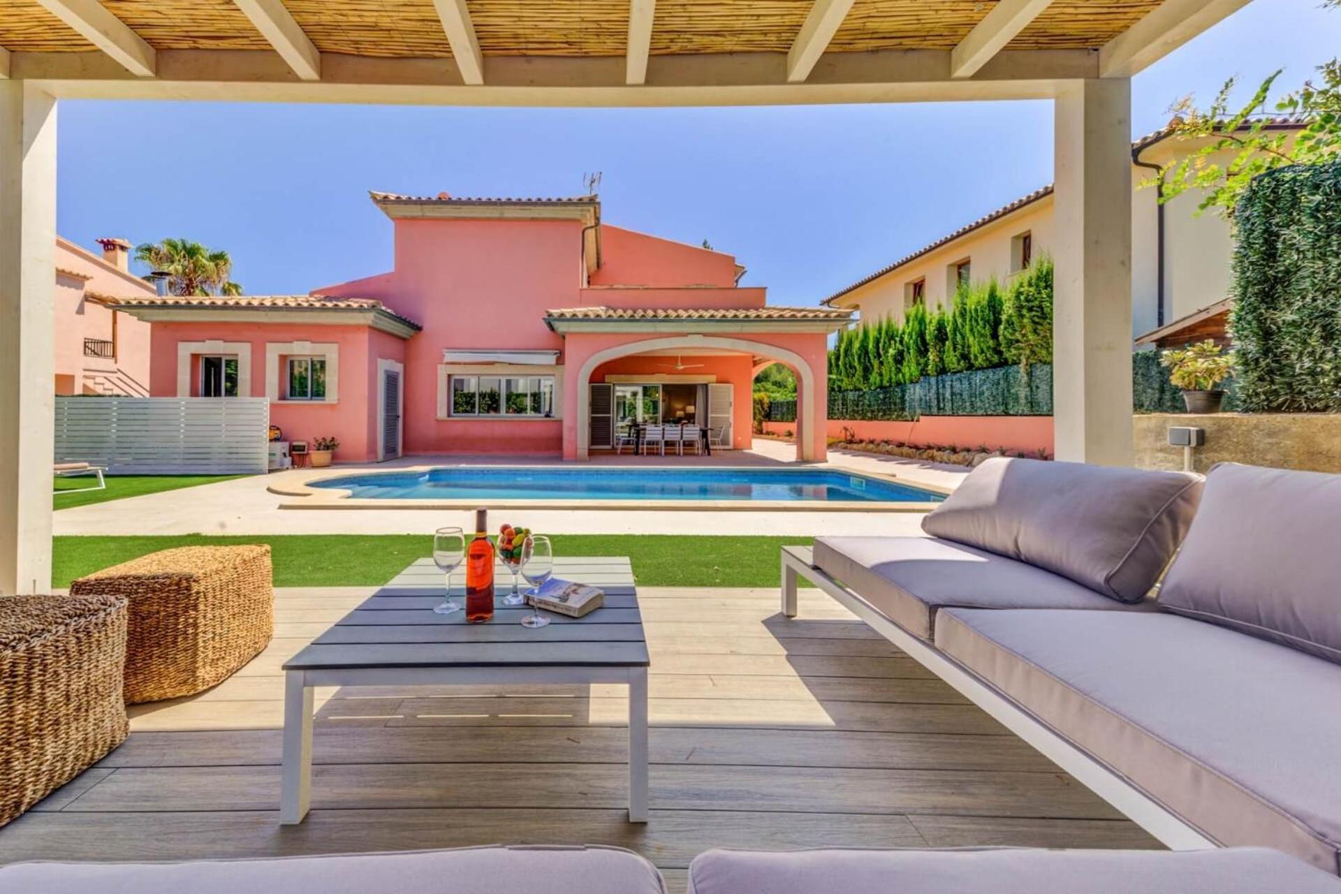 Villa Deluxe Mallorca I Upmarket Location I Maria Bonaire I 4 Bedrooms I Close To The I *