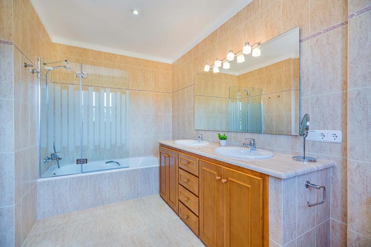 Beautiful Mallorca Lluna Nova 4 Bedrooms Fully Airconditioned Interior Private Pool