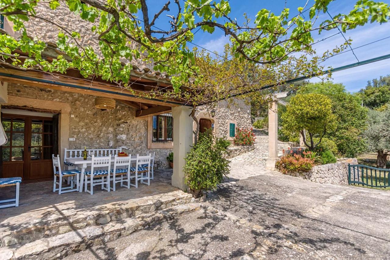 Villa Charming Pollensa Villa Beautiful Views Of The Tramuntana Mountains La Coma I 4 Bedrooms Pollensa Pollensa