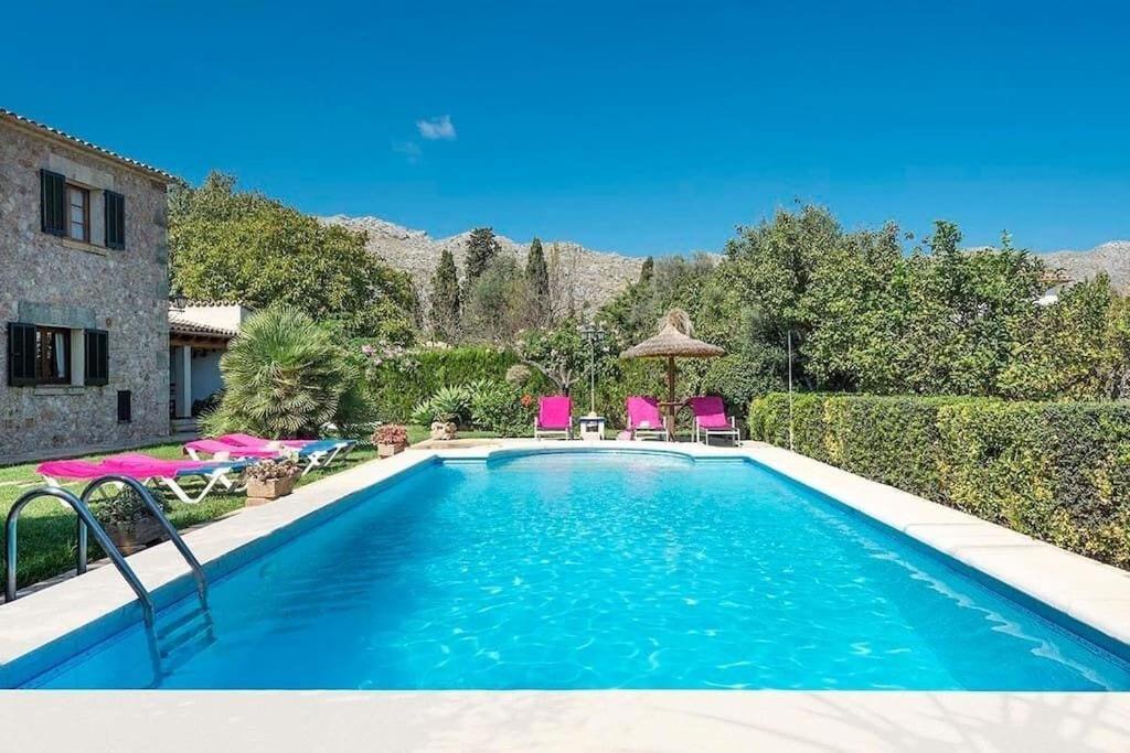 Near By Renthousing Villa