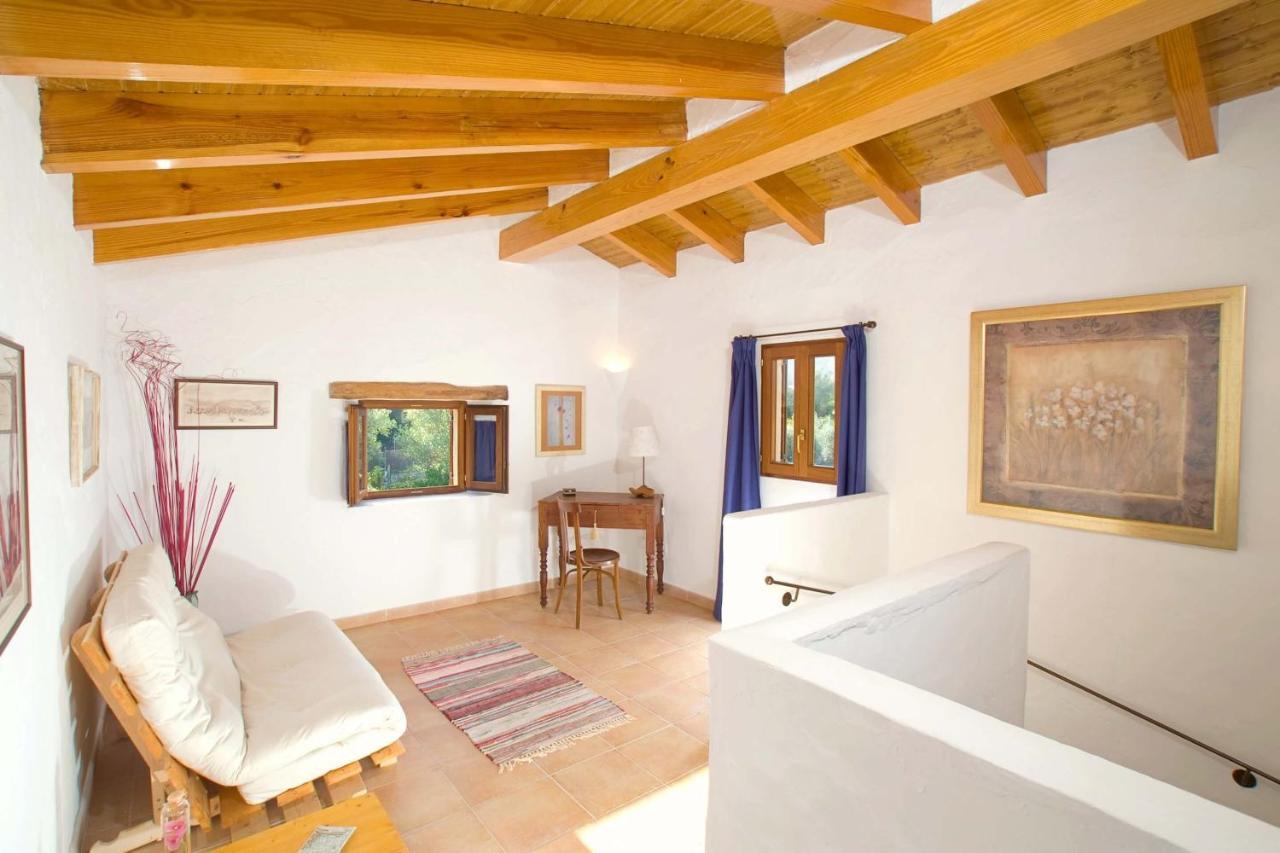 Elegant Private Gardens Cal Beato La Font Villa *