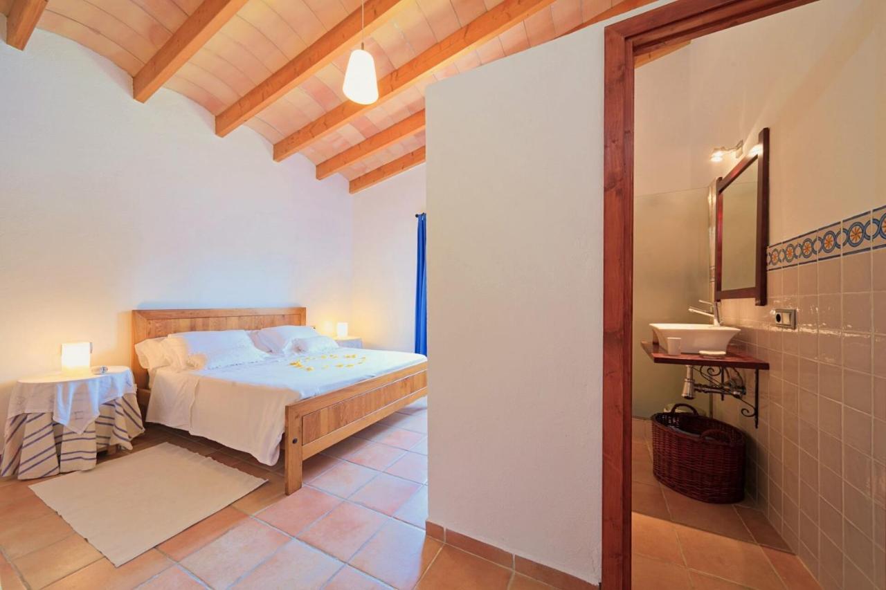 Charming Private Gardens And Pool Martinet Close To Old Town Mallorca Villa *