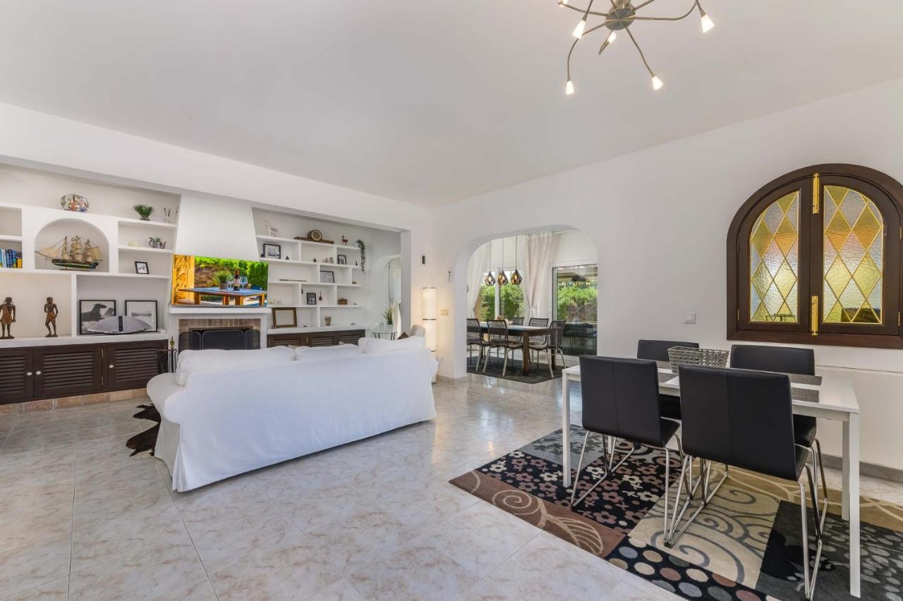 Villa 2263 Sunny With Views Over The Bay Of Palma *