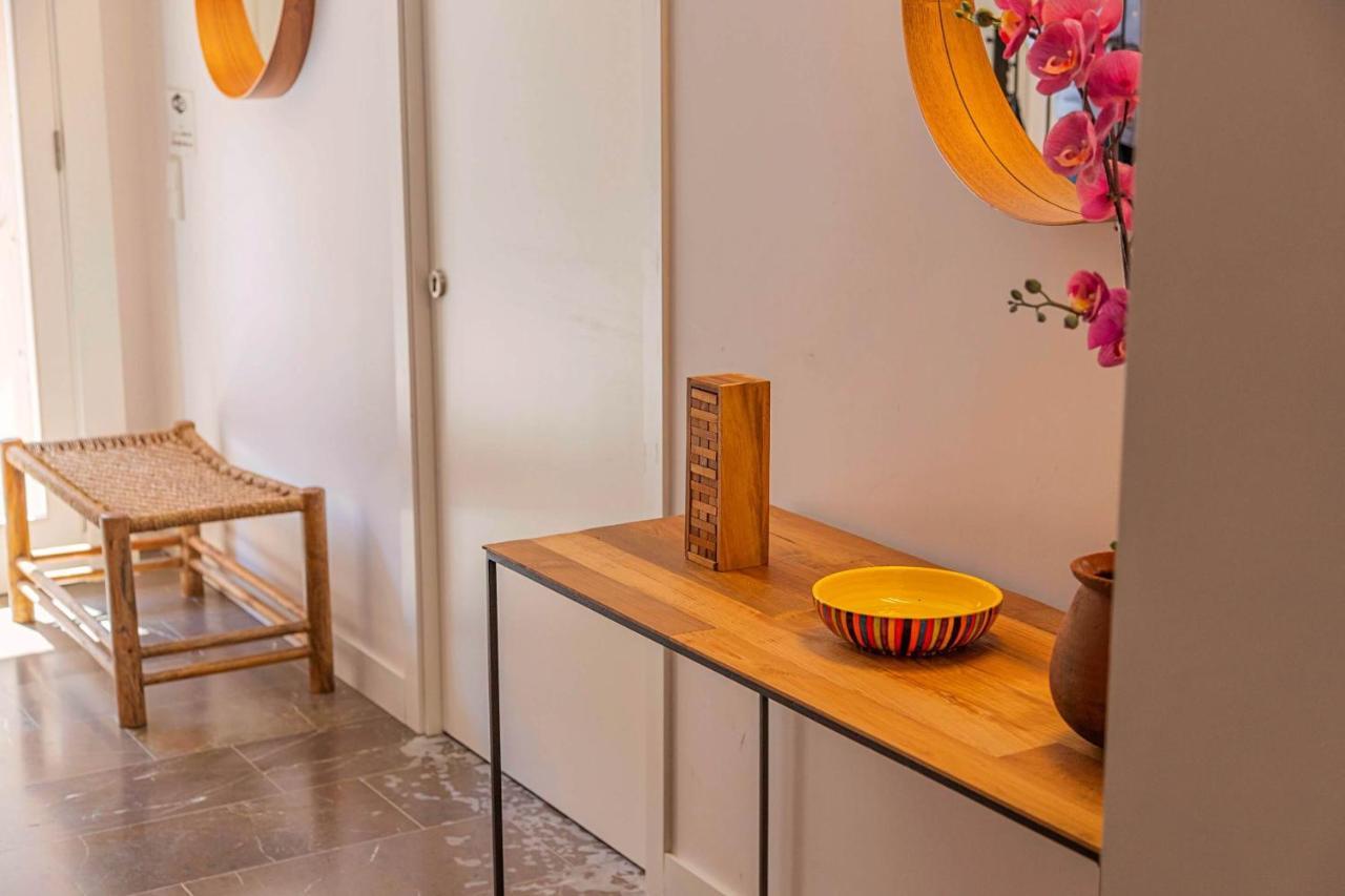 Villa Elegant Town House In 2 Bedrooms Roser Vell Located In Heart Of Old Town *