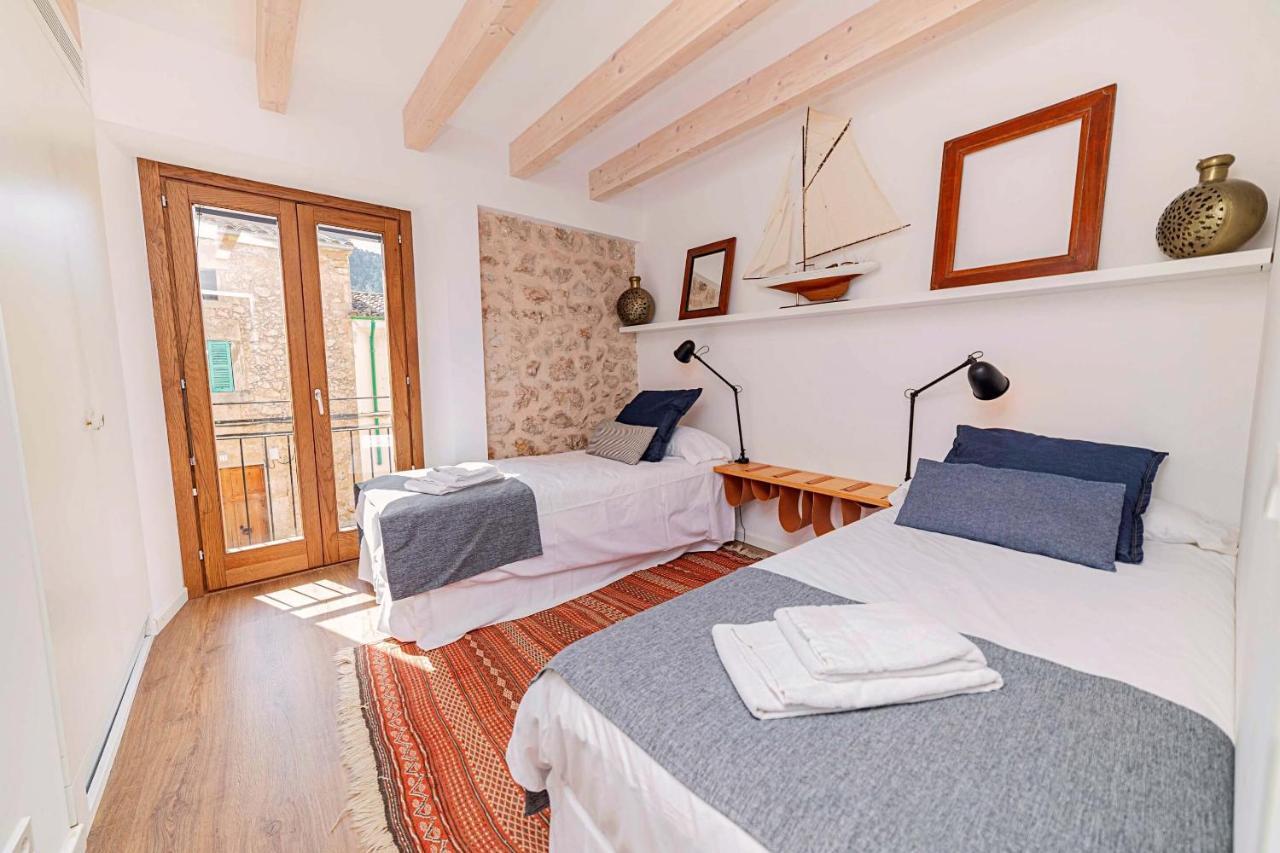 Elegant Town House In 2 Bedrooms Roser Vell Located In Heart Of Old Town Villa *
