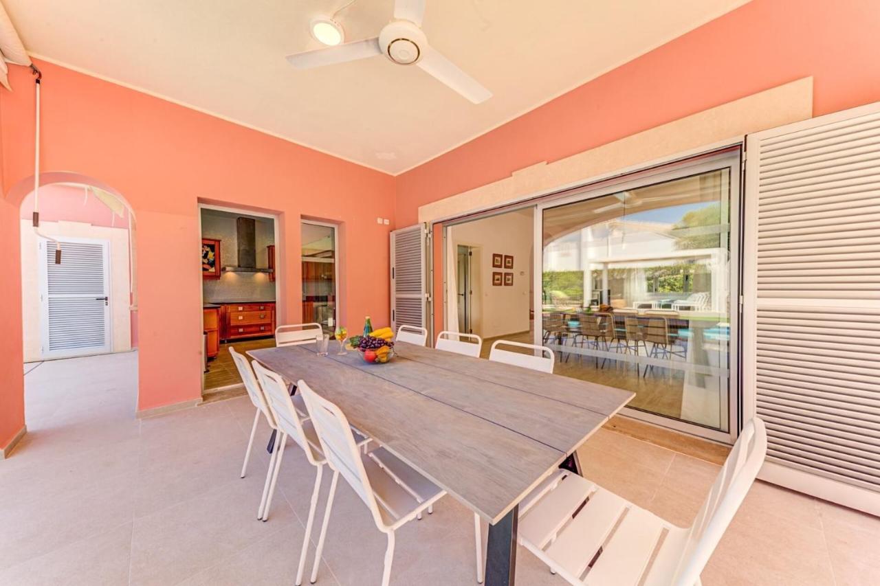 Villa Deluxe Mallorca I Upmarket Location I Maria Bonaire I 4 Bedrooms I Close To The I Alcúdia
