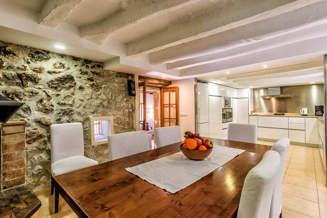 Villa Charming Pollensa Villa Beautiful Views Of The Tramuntana Mountains La Coma I 4 Bedrooms Pollensa